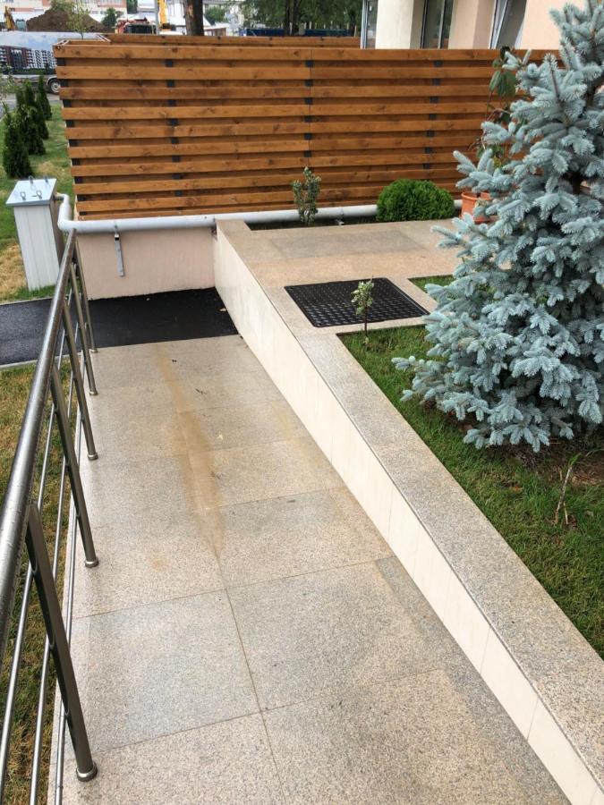 Luxury Westpark 2-Room Apartment Lakeview W5 Букурещ Екстериор снимка